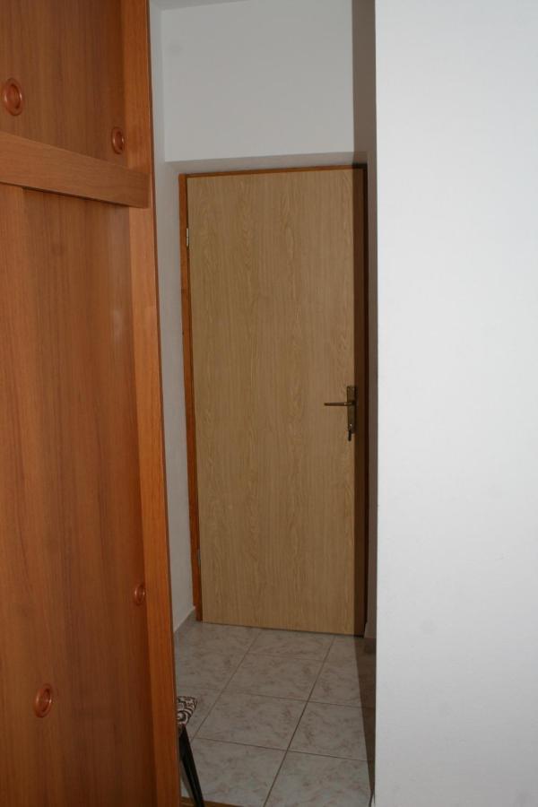 Apartments And Rooms By The Sea Sutivan, Brac - 2943 المظهر الخارجي الصورة