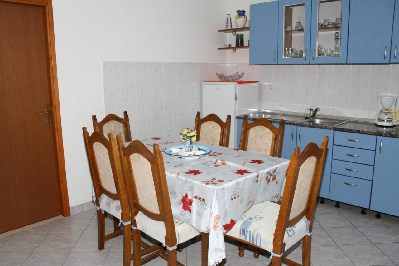 Apartments And Rooms By The Sea Sutivan, Brac - 2943 المظهر الخارجي الصورة
