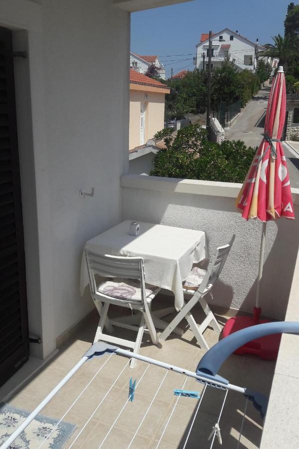 Apartments And Rooms By The Sea Sutivan, Brac - 2943 المظهر الخارجي الصورة